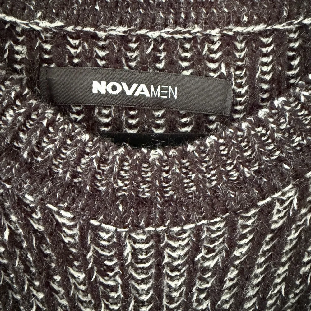 Fashion Nova Men's Charcoal Crewneck Sweater